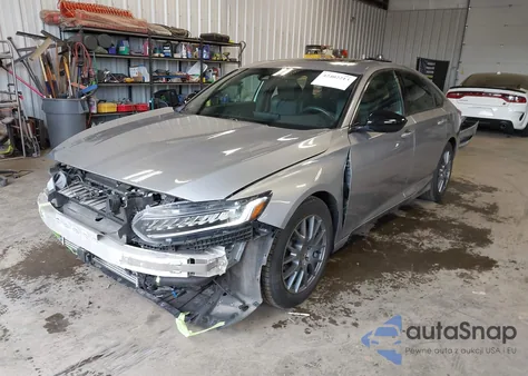 2021 Honda Accord Sport 2.0T z USA, uszkodzony, nr VIN 1HGCV2F38MA015147